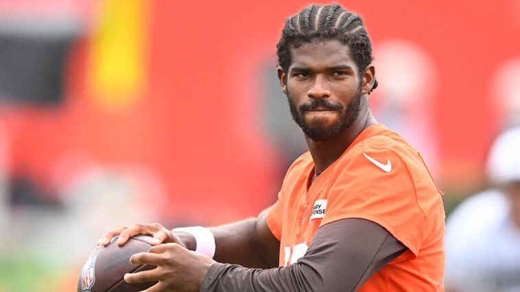 shedeur-sanders-explains-why-he-told-hall-of-fame-dad-deion-sanders-to-stay-away-from-browns’-training-camp
