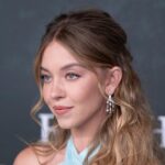 american-eagle’s-stock-price-soars-after-trump-praises-sydney-sweeney-ad-campaign:-‘go-get-‘em-sydney!’