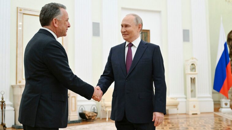 witkoff-scrambles-for-peace-deal-with-russia-as-sanctions-loom-targeting-india,-china