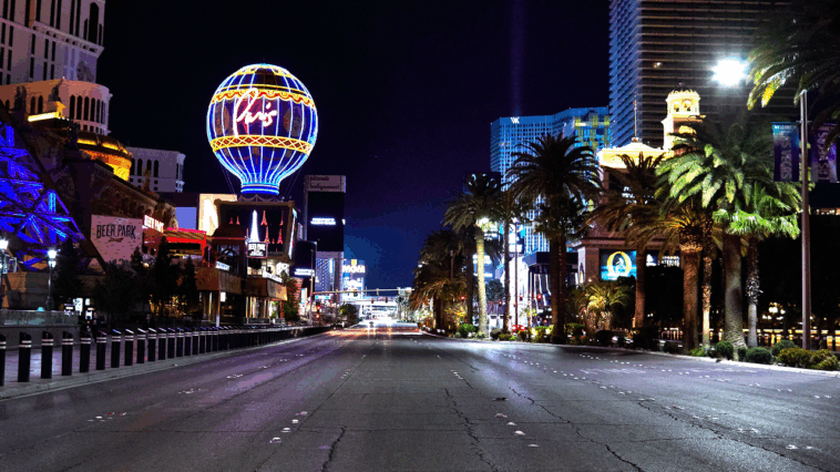vegas-casino-culture-rejected-by-young-gamblers,-plus-the-best-us-airport-foods