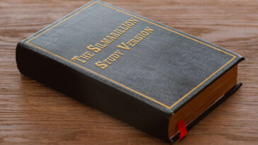 tolkien-estate-releases-new-study-version-of-‘the-silmarillion’
