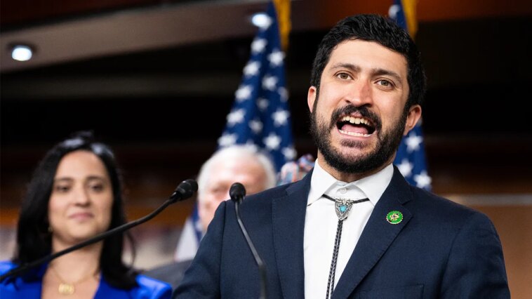 ‘butter-knife-to-a-gunfight’:-democratic-lawmaker-rips-his-party’s-strategy-in-redistricting-battle