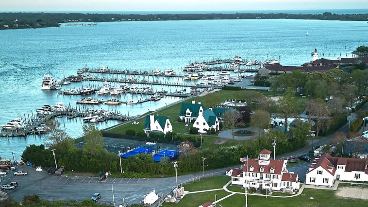 exclusive-waterfront-enclave-rocked-after-body-found-near-yacht-club