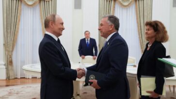 trump-envoy-steve-witkoff-meets-putin-ahead-of-russia-ukraine-peace-deadline