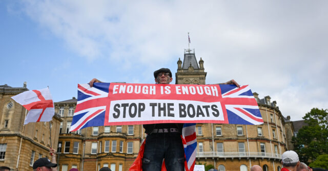 plurality-of-britons-back-zero-migration,-large-scale-deportations