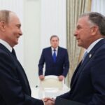 trump-envoy-witkoff-arrives-in-moscow,-meets-putin-for-last-minute-peace-talks