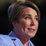 massachusetts’-dem-governor-threatens-to-redistrict-in-response-to-texas-–-there’s-just-one,-big-problem