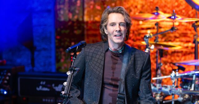 ‘jessie’s-girl’-singer-rick-springfield-says-earth-doesn’t-need-more-people:-‘there’s-way-too-many-of-us’