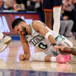 tatum-takes-in-pats-camp-without-walking-boot