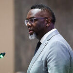 chicago-mayor-brandon-johnson-says-finances-at-‘point-of-no-return’-without-massive-tax-hike