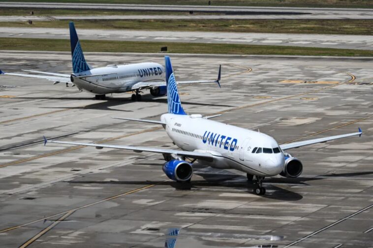 faa-issues-ground-stop-for-united-airlines-flights-at-several-airports-around-the-country