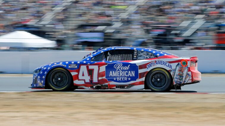 nascar-driver-ricky-stenhouse-pays-tribute-to-hulk-hogan-with-real-american-beer-car,-hulkamania-decal