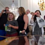 first-lady-melania-trump-to-continue-‘tradition’-of-white-house-tours-following-pause
