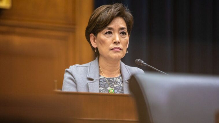 dem-challenger-calls-gop-congresswoman-‘esl-puppet’-in-heated-immigration-post:-‘vile-extremist’
