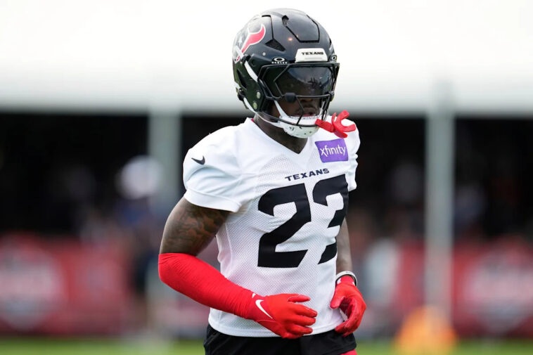 texans-safety-cj.-gardner-johnson-did-not-tear-acl-in-right-knee,-as-originally-feared