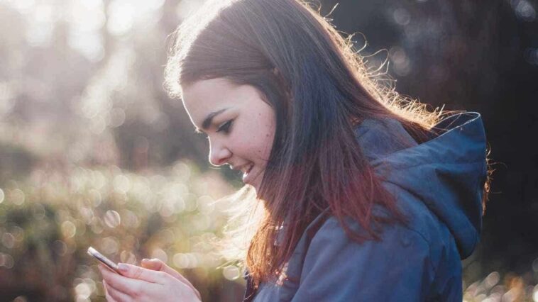 ai-companions-replace-real-friends-for-many-teens