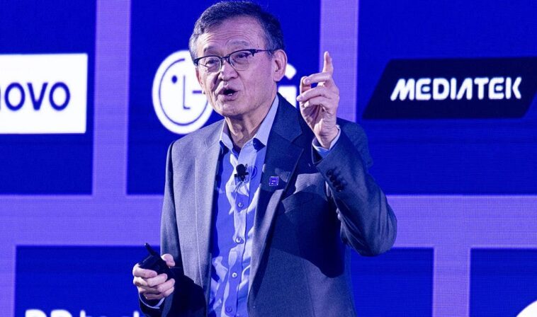 trump-demands-intel-ceo-quit-over-china-ties:-‘highly-conflicted’