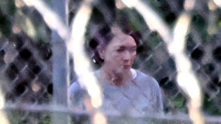 ghislaine-maxwell-prison-transfer-called-‘highly-unusual’-by-former-federal-prison-official