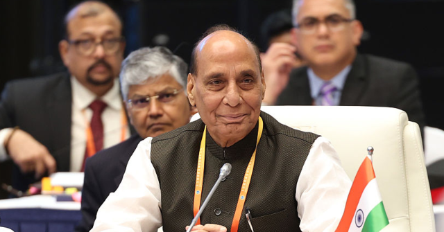 india-reportedly-freezes-us.-arms-purchases-over-trump-tariffs