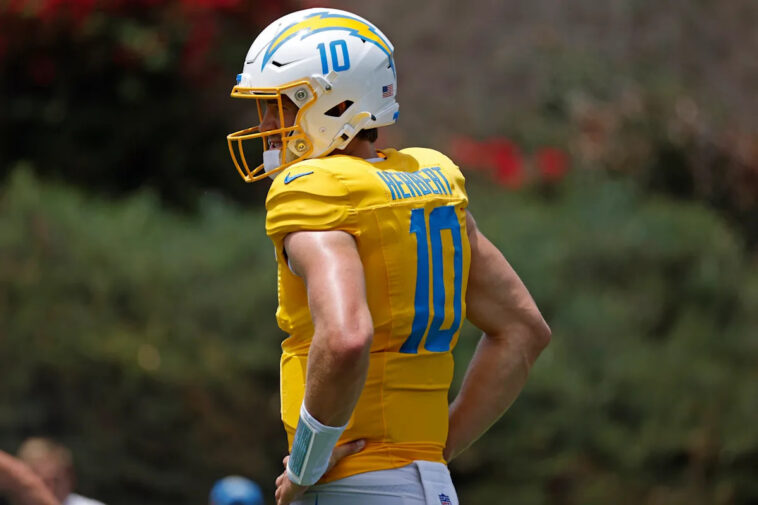 fantasy-football-rankings-2025:-justin-boone’s-top-quarterbacks-for-drafts