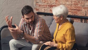 family-struggling-to-answer-grandma’s-question-about-why-everyone-is-talking-about-the-wnba