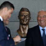 tom-brady-avoids-joining-list-of-sports-history’s-infamous-statues