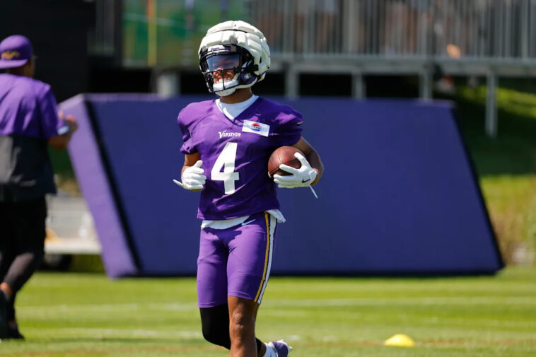 vikings’-rondale-moore-carted-off-after-going-down-on-punt-return-in-preseason-game-vs.-texans
