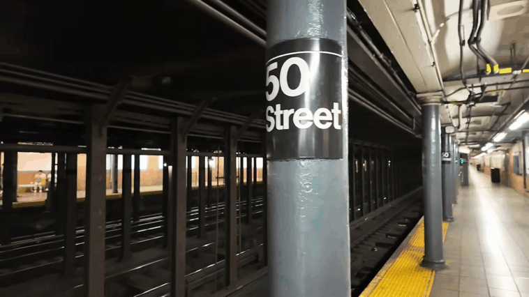 man-pushed-onto-train-tracks-at-midtown-subway-station-in-new-york-city,-police-say