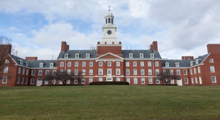 finally!-rutgers-debates-whether-race-based-scholarships-are-good-after-civil-rights-complaint