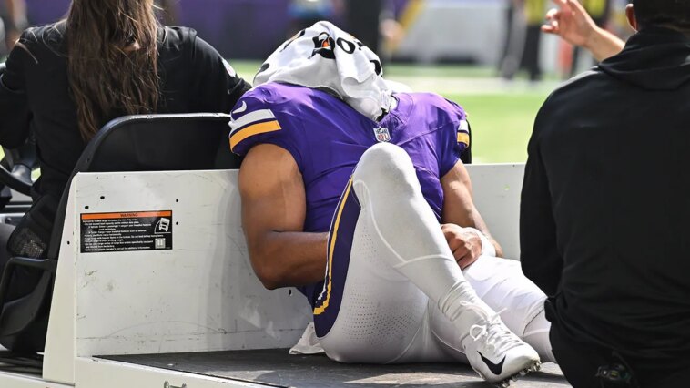 vikings’-rondale-moore-suffers-devastating-knee-injury-on-1st-preseason-play-since-missing-all-of-2024