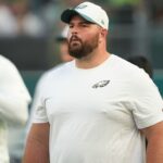 eagles’-dickerson-injured-in-practice,-exits-on-cart
