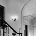 report:-president-trump-relegates-obama,-bush-portraits-to-white-house-grand-stairwell
