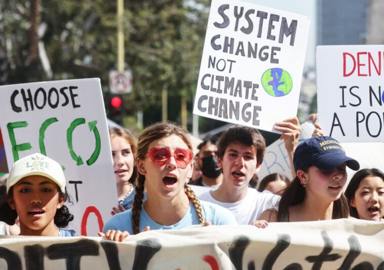 the-troubling-surge-in-‘climate-anxiety’-therapy-among-young-people
