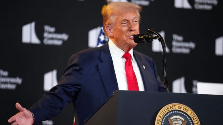 trump-warns-he-may-bypass-congress-with-national-emergency-to-keep-dc-police-control-beyond-30-days