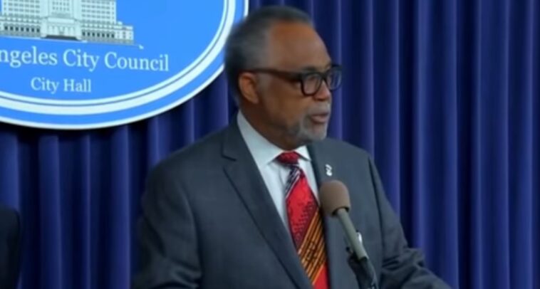 democrat-los-angeles-city-councilman-charged-with-corruption-for-embezzling-$800,000