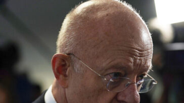 declassified-emails-show-james-clapper-told-intelligence-officials-to-‘compromise’-on-procedures-for-2017-report