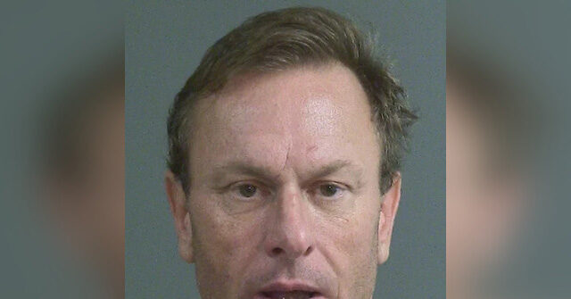 video-shows-democrat-south-carolina-gubernatorial-candidate-arrested-in-his-underwear,-calling-himself-god,-superman