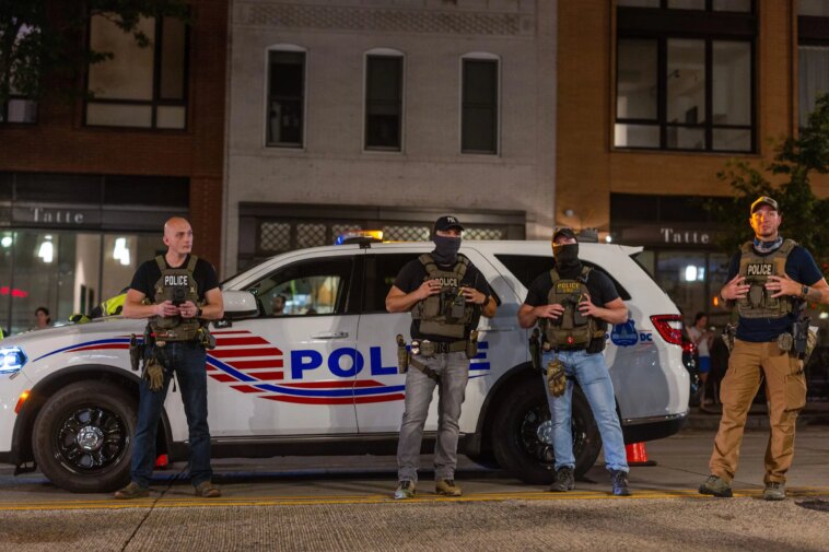 dc-shop-owners-alarmed-by-‘out-of-control’-youth-crime-as-trump-deploys-national-guard