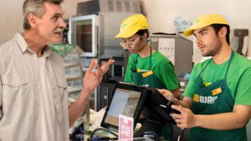 man-tells-subway-worker-he’s-looking-for-something-with-stopping-power-that’s-compact-and-easy-to-conceal