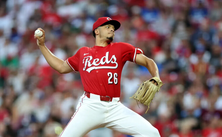 reds-put-rookie-pitcher-chase-burns-on-15-day-il-with-flexor-strain-in-right-elbow