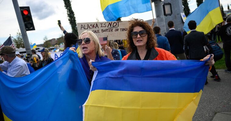 once-opposed-to-war,-libs-protest-peace-talks-in-alaska-ahead-of-trump-putin-summit:-‘that’s-how-terminal-their-tds-is’