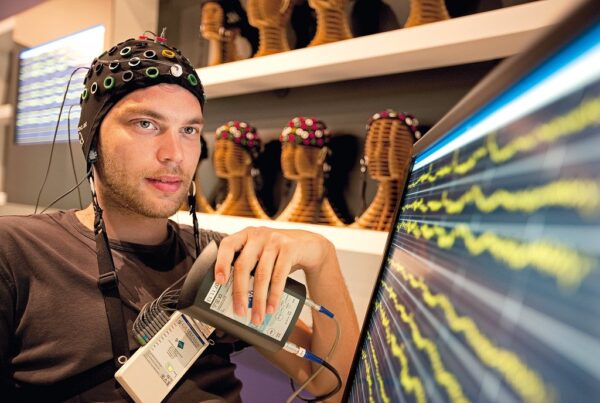 new-brain-computer-interface-decodes-inner-speech-for-paralyzed-individuals