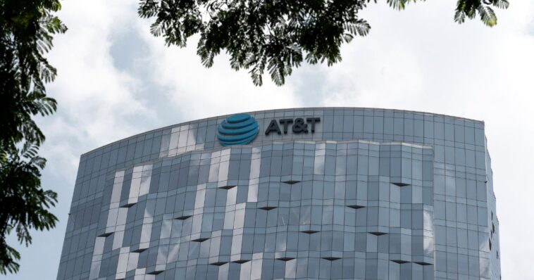 do-you-use-at&t?-some-customers-eligible-for-huge-payout-after-the-carrier-settles-class-action-data-breach-suit