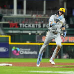 brewers-erase-7-run-deficit-to-tie-franchise-record-with-13-game-win-streak
