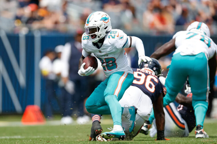 dolphins-rb-de’von-achane-has-lower-body-injury-but-team-believes-he’ll-be-available-week-1