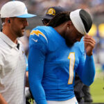 chargers-wr-quentin-johnston-exits-game-after-brutal-hit-to-helmet