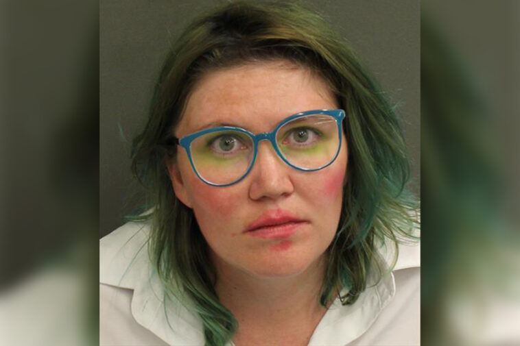 florida-woman-arrested-after-making-drunken-bomb-threat-to-ucf:-‘i’m-gonna-f–king-blow-you-guys-up’