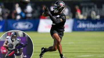 eagles-acquiring-john-metchie-iii-from-texans-in-boost-to-receiving-depth