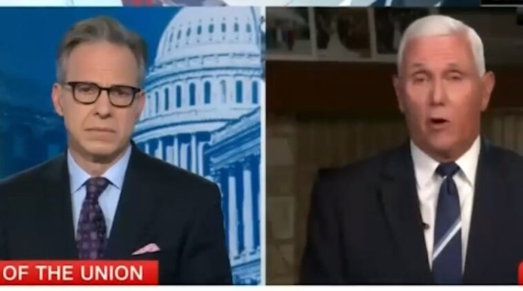 rino-turncoat-mike-pence-demands-trump-bring-down-the-“hammer”-with-secondary-sanctions-on-russia-ahead-of-peace-talks-(video)