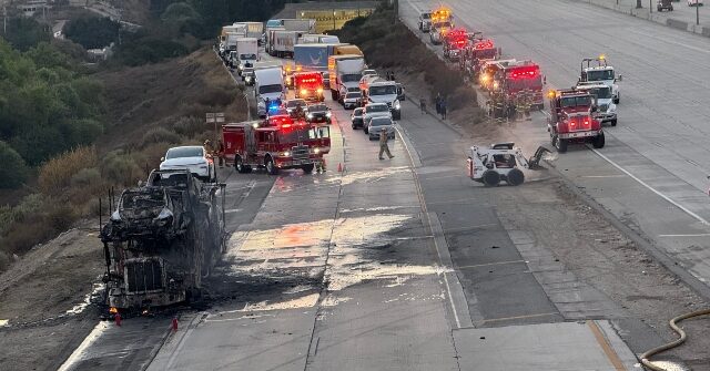 green-inferno:-semi-truck-carrying-8-teslas-engulfed-in-fire-on-los-angeles-highway